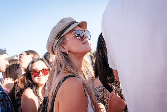 festival attire